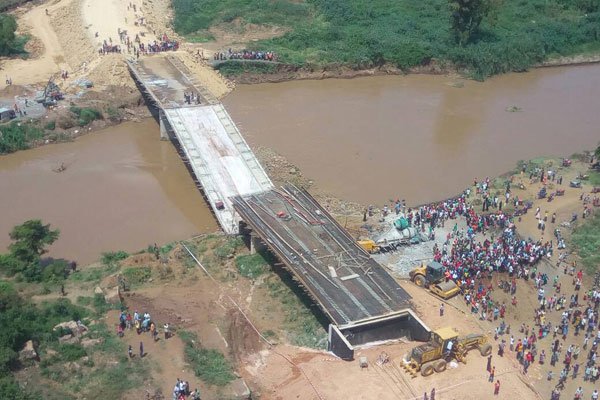 Sigiri Bridge in Budalang'i Constituency collapsed on 26 June 2017 (Gaitano Pessa/Nation Media Group)