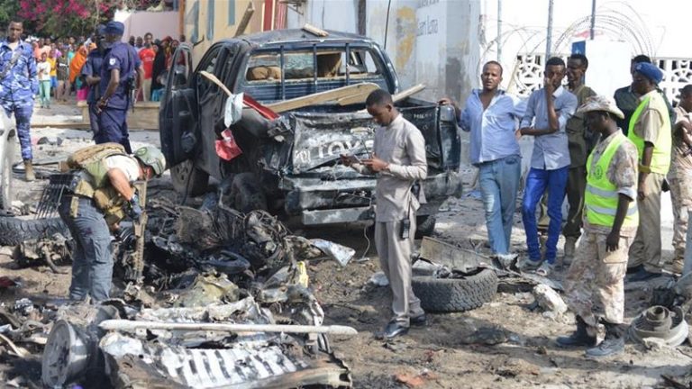 Somalia:Car bomb kills four outside Mogadishu police station