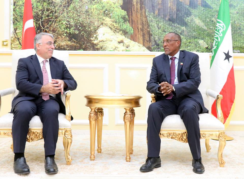 Turkish Ambassador to Somalia Amb. Mehmet Yilmaz meets with Somaliland President Muse Bihi Abdi
