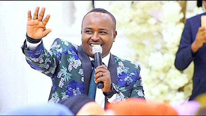 Somali singer Mohamed BK apologizes for his controversial remarks in the midst of terror attack in Mogadishu