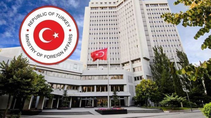 Turkey condemns terror attack in Mogadishu, dispatches a Military airplane of emergency medical aid