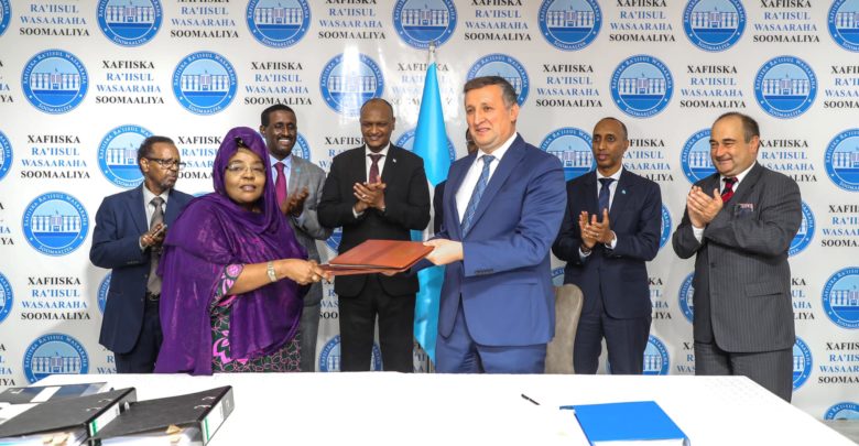 Somalia,Turkish Firm Sign Revised 14 Year of Mogadishu Port Concession
