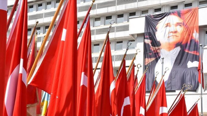 Somalia congratulates Turkey on 97th Republic Day
