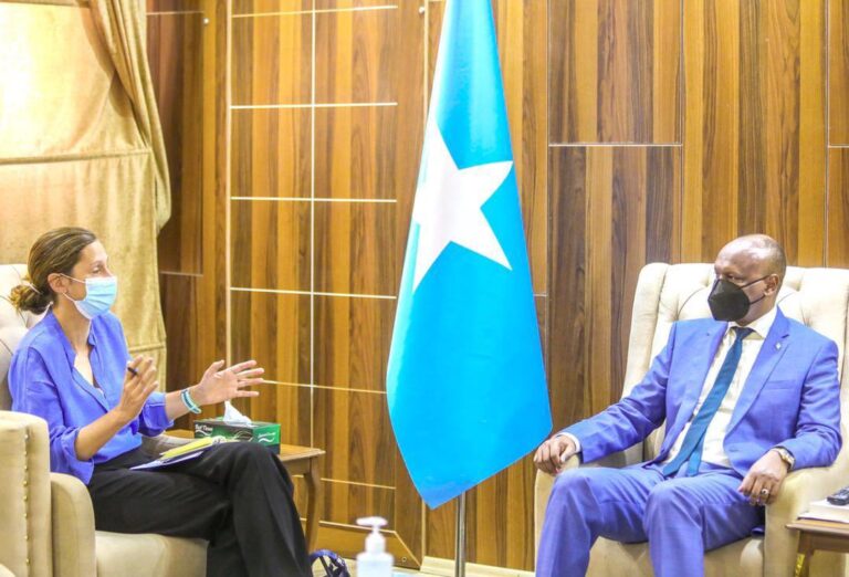 Somalia deputy PM, UK ambassador discuss current political situation