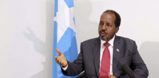 Former Somali president Hassan Sheikh Mohamud said on Sunday that soldiers had attacked his residence and that President Mohamed Abdullahi Mohamed was responsible. REUTERS/Feisal Omar (SOMALIA - Tags: POLITICS) - RTR3OJU4