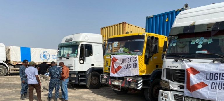© WFP Humanitarian aid being delivered to the Tigray region of Ethiopia by a convoy of 50 trucks .