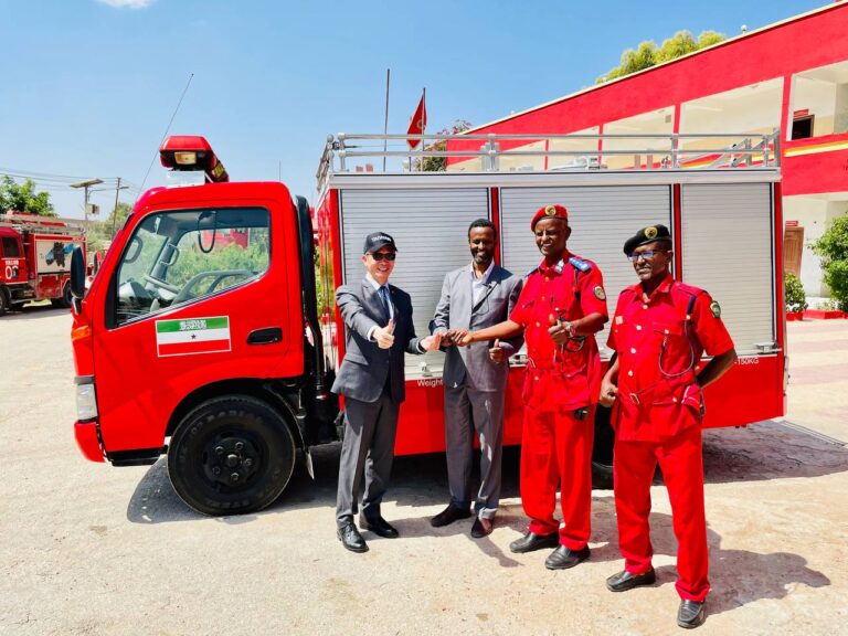 Taiwan Donates fire truck to Somaliland