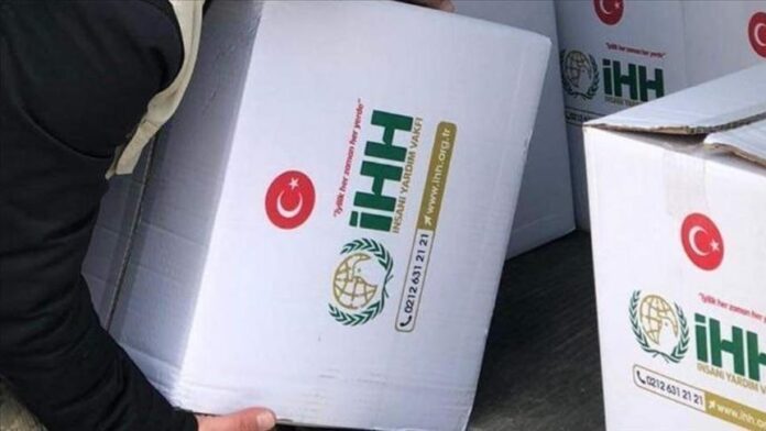 Turkish humanitarian agency distributes food assistance in Somalia