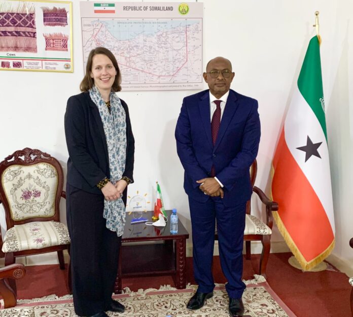 Somaliland FM Receives UK New Representative Lizzie Walker