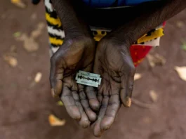 Some cutters use a razor blade for the female genital mutilation procedure CREDIT: Ivan Lieman /Getty Images