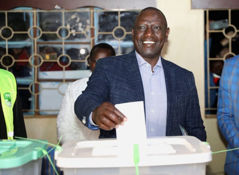 Kenya's Deputy President and presidential candidate William Ruto casts his vote during the general elections, at Kosachei Primary School, Kenya August 9, 2022. REUTERS/Baz Ratner
