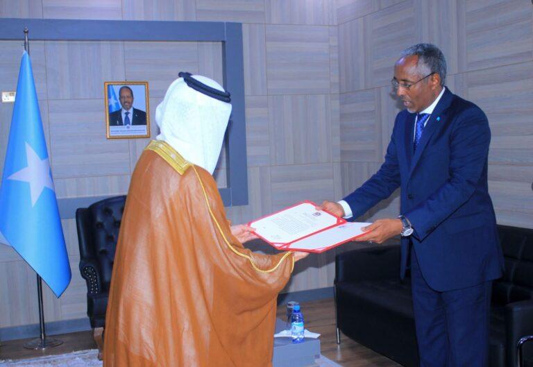 UAE new envoy presented a copy of his credentials to Somalia's Foreign Affairs Minister