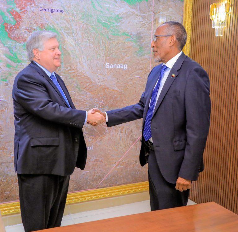U.S Ambassador Visits Somaliland to Encourage Dialogue and Regional Security