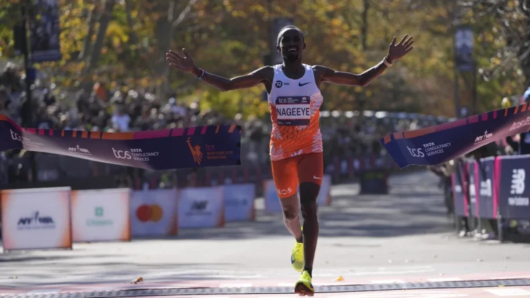 Abdi Nageeye, of the Netherlands, crosses the finish line to win the men's race. Frank Franklin II/AP