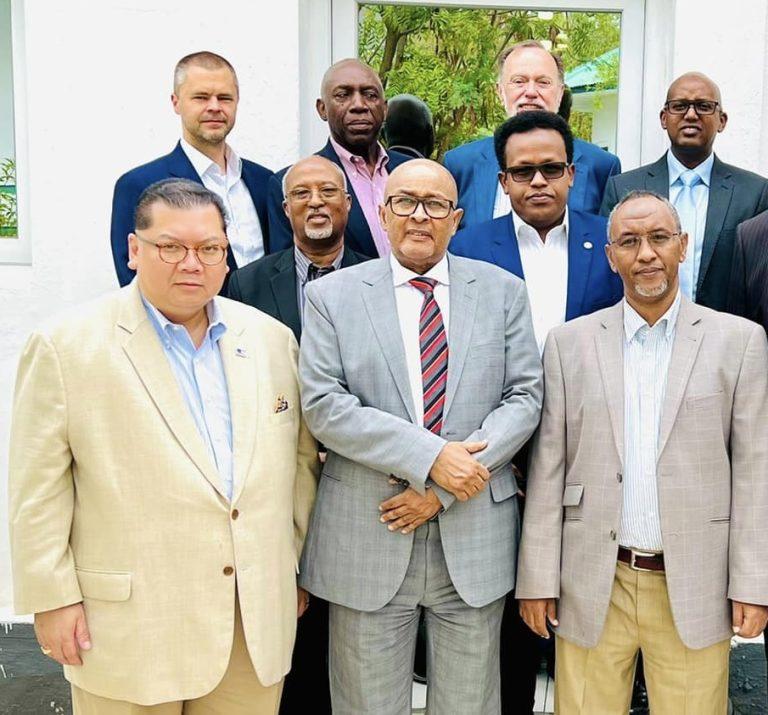 Dr. J. Peter Pham photo with Somaliland President Abdirahman Mohamed Abdilahi Irro , Waddani Chairman Hersi Ali Hassan,Presidency Minister Khadar Hussein Abdi, President secretary Abdulkadir Eidleh , Somaliland US Ambassador Bashir Goth , Former US Africa Department Tibor naggy