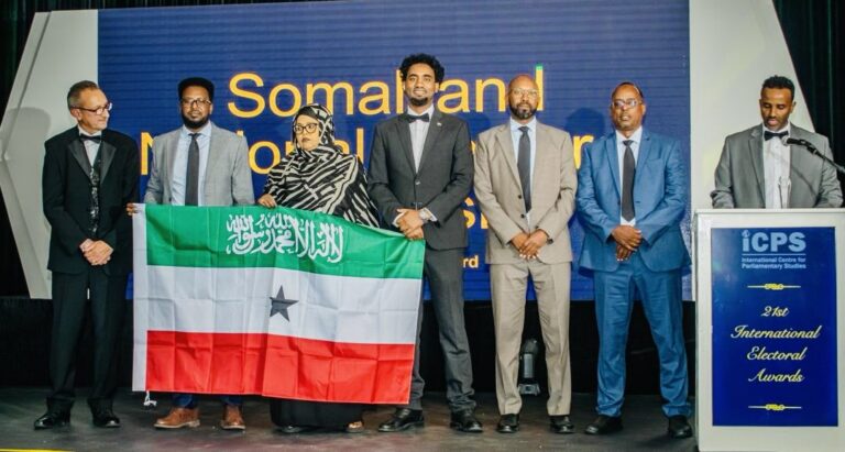 Somaliland’s Electoral Commission Wins Global Transparency Award in Botswana