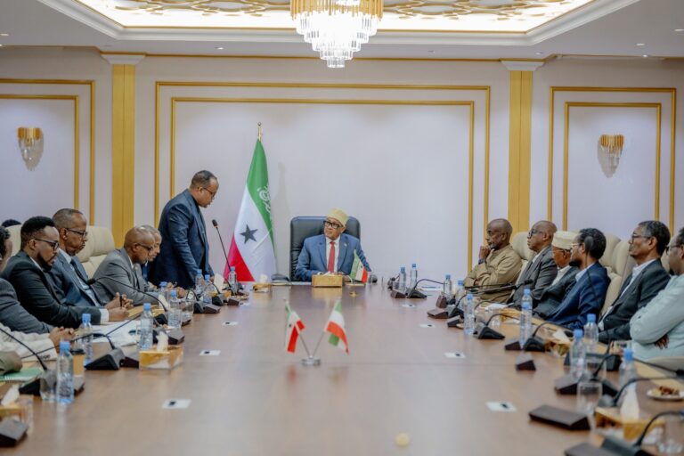 Somaliland president meets major traders over inflation pressures
