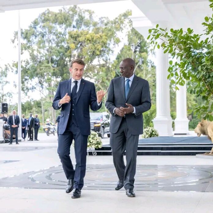 President William Ruto with French President Emmanuel Macron at State House, Nairobi. [PCS]