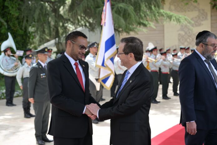 Historic moment in Jerusalem as Somaliland Ambassador Dr. Mohamed Hagi is welcomed by Israeli President Isaac Herzog during the presentation of credentials, marking a new chapter in Somaliland-Israel diplomatic relations.