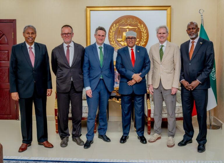 President Abdirahman Mohamed Abdillahi Irro poses with international supporters and officials in Hargeisa following the launch of the Somaliland Recognition and Independence Institute, a new initiative aimed at advancing Somaliland’s global recognition campaign.
