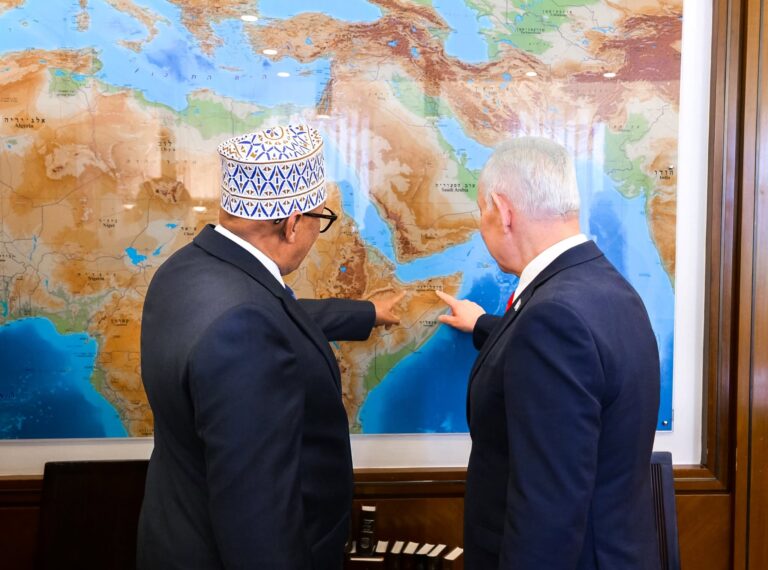 President Irro and Prime Minister Netanyahu review the map of the Red Sea region, underscoring Somaliland's geostrategic importance at the crossroads of Africa, the Middle East and one of the world's busiest maritime trade routes.