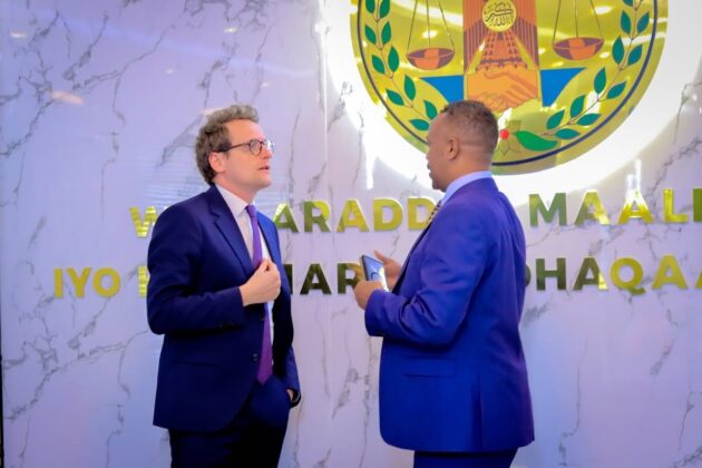 Somaliland Finance Minister Abdillahi Hassan Aden (R) welcomes Hideki Matsunaga, the World Bank's Country Manager for Somalia, during a meeting in Hargeisa to discuss ongoing development projects and future cooperation, June 9, 2026.