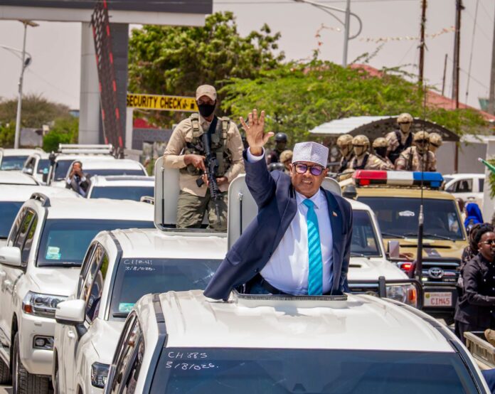 A hero's welcome in Hargeisa as President Irro returned home from his historic visit to Israel.
