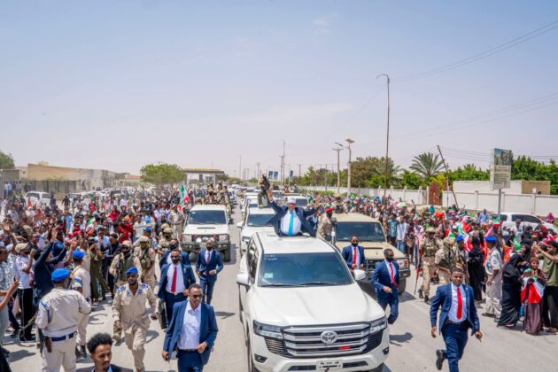 A hero's welcome in Hargeisa as President Irro returned home from his historic visit to Israel.