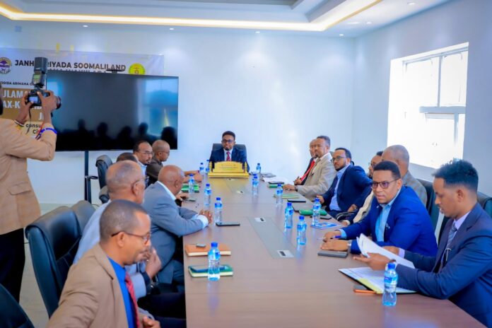 Somaliland Finance Ministry Unveils 2027 Budget Priorities to Parliament