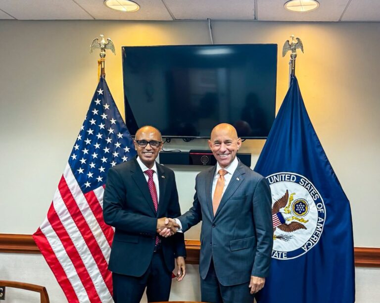 WASHINGTON, Aug 15 (Horndiplomat) — Ethiopia’s Ambassador to the United States, Binalf Andualem, held talks with U.S. Assistant Secretary of State for African Affairs Frank Garcia