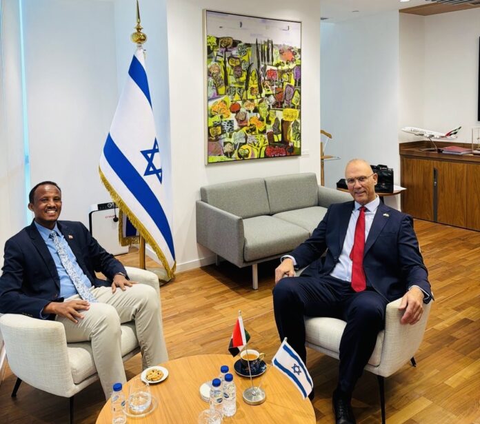Somaliland Representative to the UAE Masoud Abdi Ali meets Israel’s Ambassador to the United Arab Emirates, Yossi Shelley, during talks focused on strengthening bilateral relations and expanding economic cooperation. Photo: Courtesy Somaliland Representative to the UAE Masoud Abdi Ali meets Israel’s Ambassador to the United Arab Emirates, Yossi Shelley, during talks focused on strengthening bilateral relations and expanding economic cooperation. Photo: Courtesy